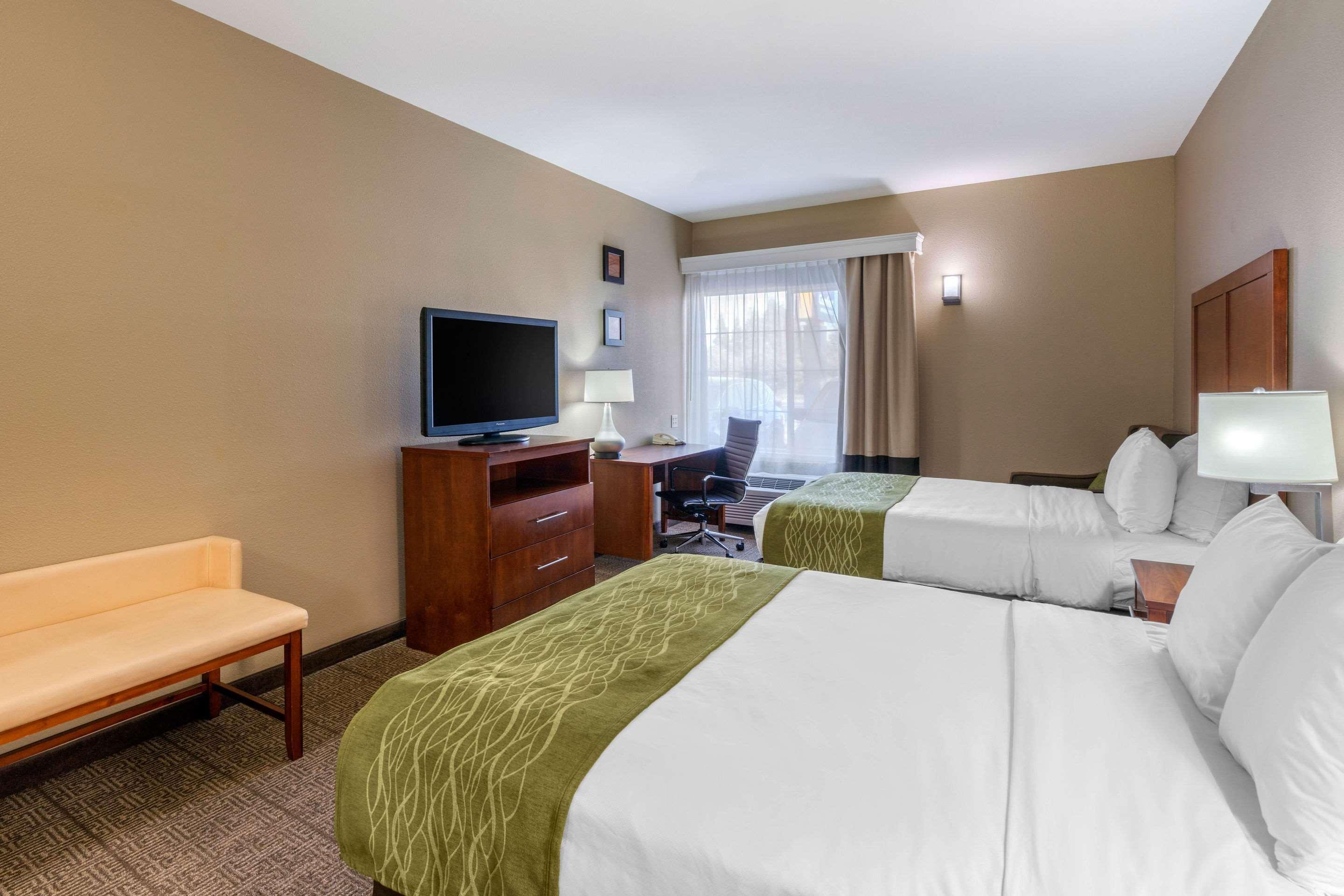 Comfort Inn & Suites Sacramento - University Area Экстерьер фото
