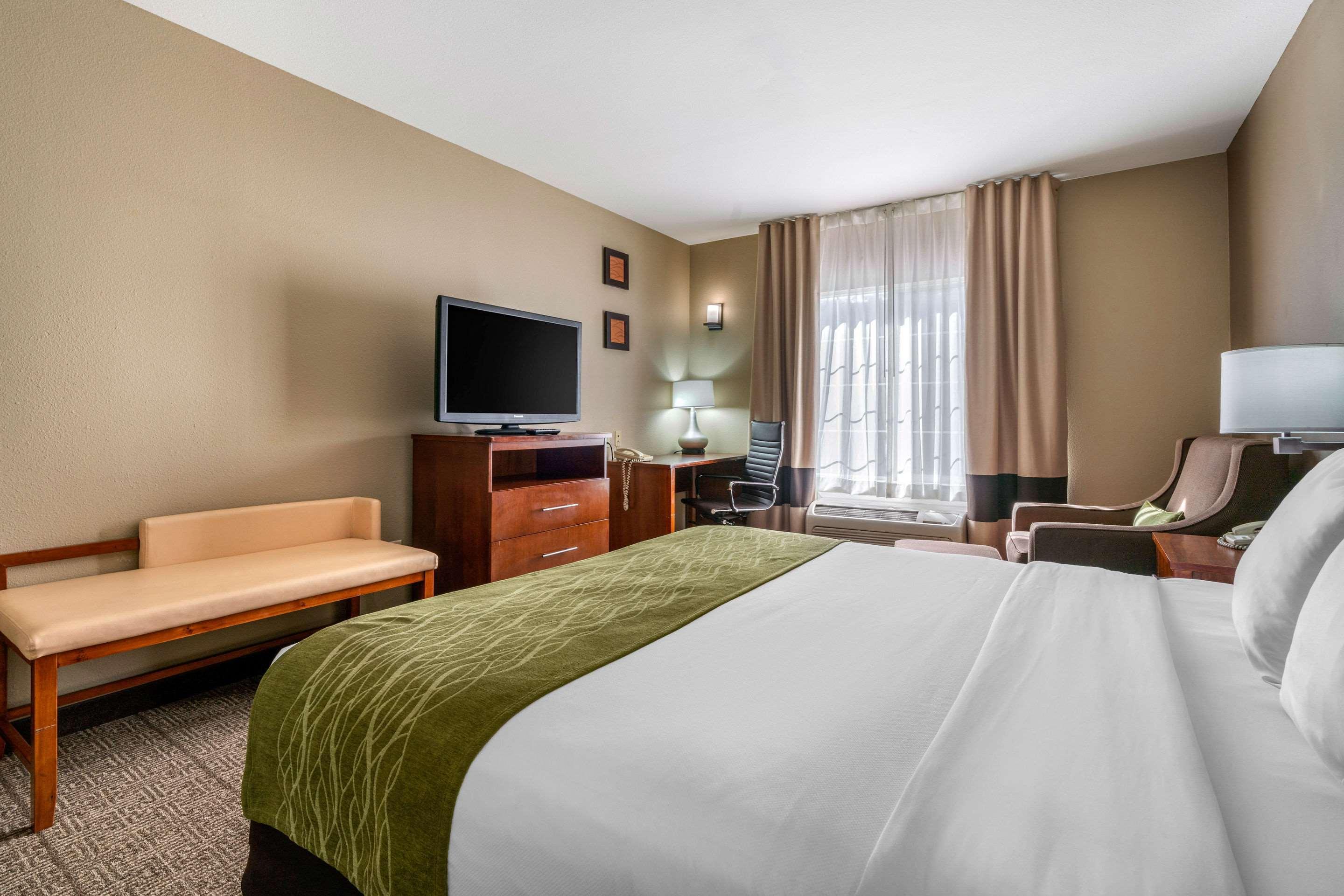 Comfort Inn & Suites Sacramento - University Area Экстерьер фото