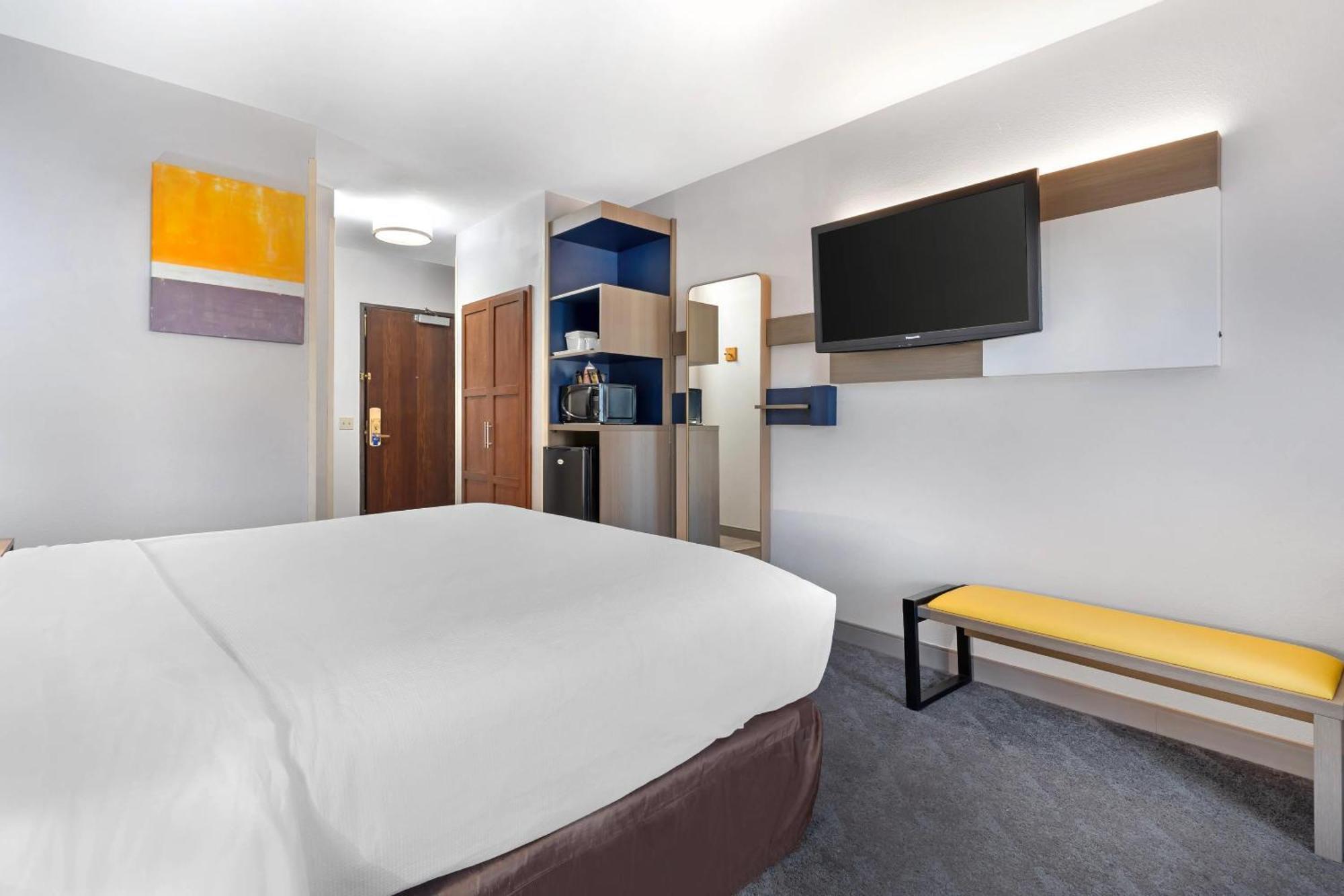 Comfort Inn & Suites Sacramento - University Area Экстерьер фото