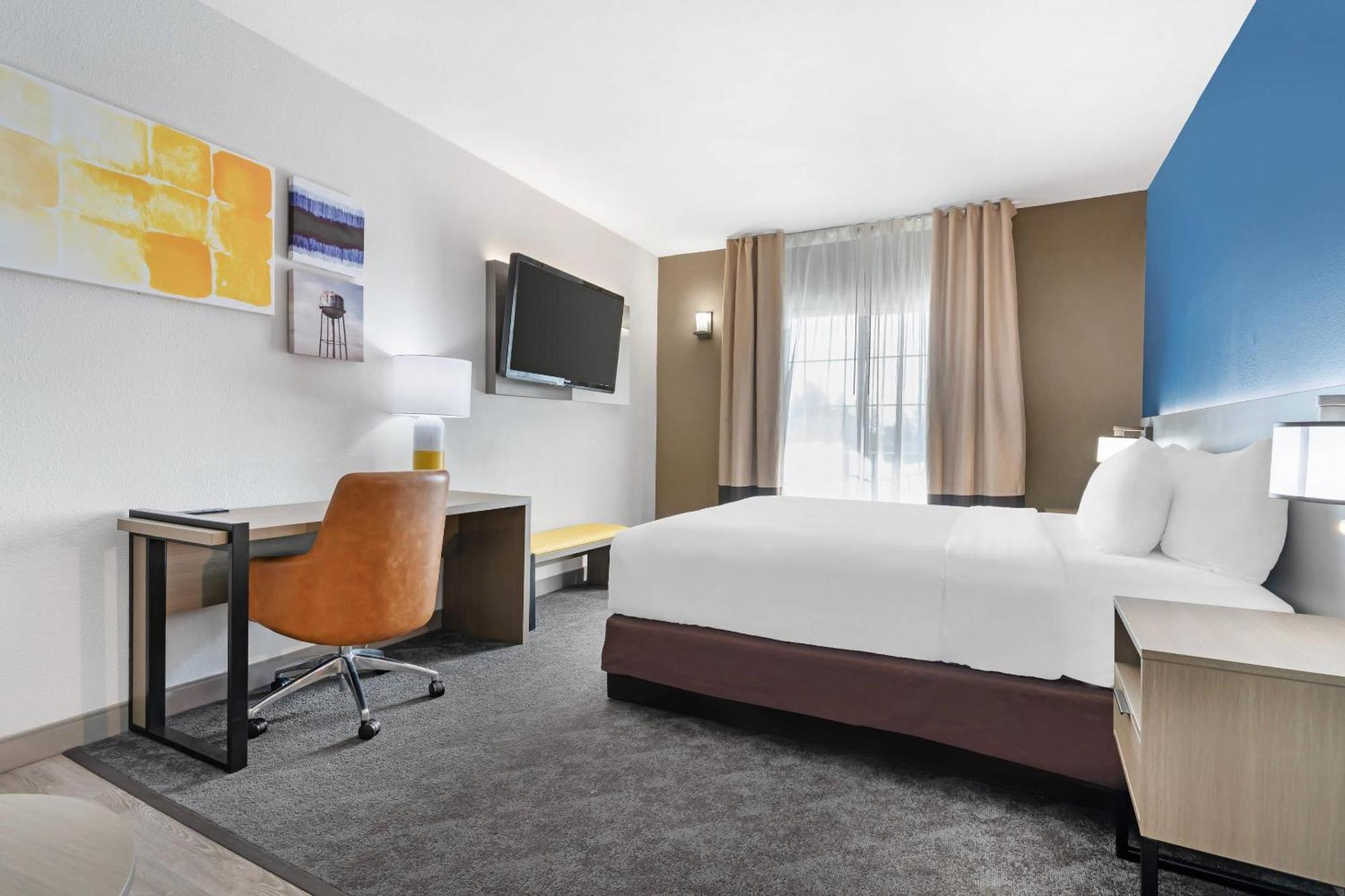Comfort Inn & Suites Sacramento - University Area Экстерьер фото